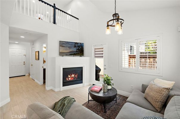 Fireplace, Interior, Living room, Pendant Lights, Recessed Lighting, Wood Texture Flooring