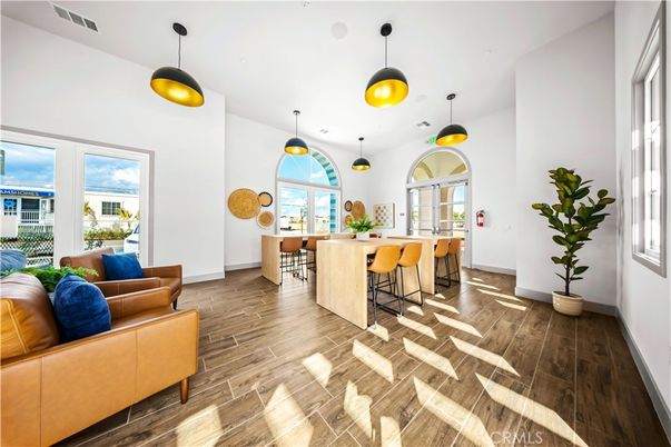 Dining room, Interior, Kitchen, Pendant Lights, Recessed Lighting, Wood Texture Flooring