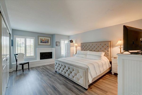 Bedroom, Fireplace, Interior, Wood Texture Flooring