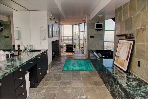 Fireplace, Interior, Recessed Lighting