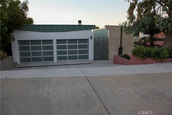 Detached Garage, Exterior