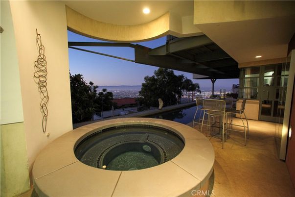 Exterior, Pool, Recessed Lighting, Water