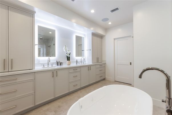 Bathroom, Dual Sink Vanities, Free Standing Baths, Interior, Recessed Lighting