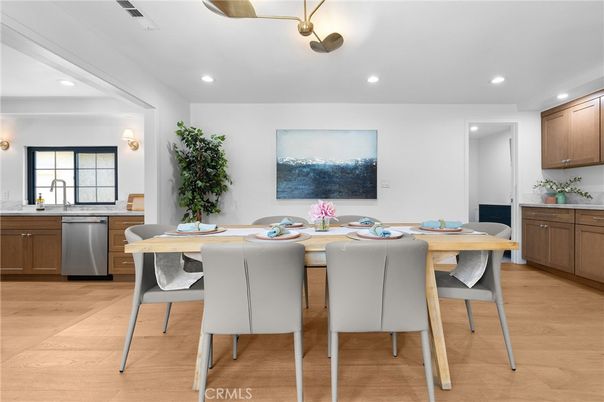 Dining room, Interior, Kitchen, Recessed Lighting, Wood Texture Flooring
