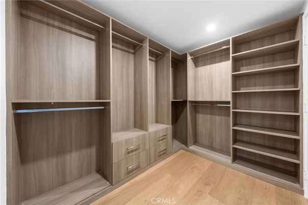 Interior, Recessed Lighting, Walk-in Closets, Wood Texture Flooring
