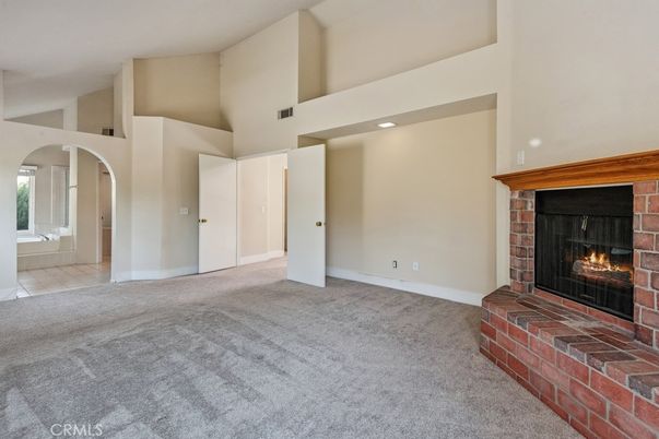 Fireplace, Interior, Recessed Lighting