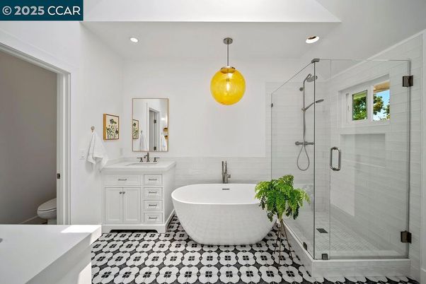 Bathroom, Dual Sink Vanities, Free Standing Baths, Glass Shower, Interior, Pendant Lights, Recessed Lighting