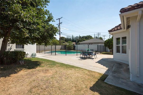 Backyard, Exterior, Pool
