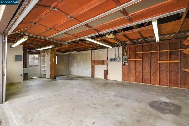 Garage, Interior