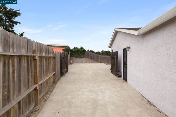 Backyard, Exterior