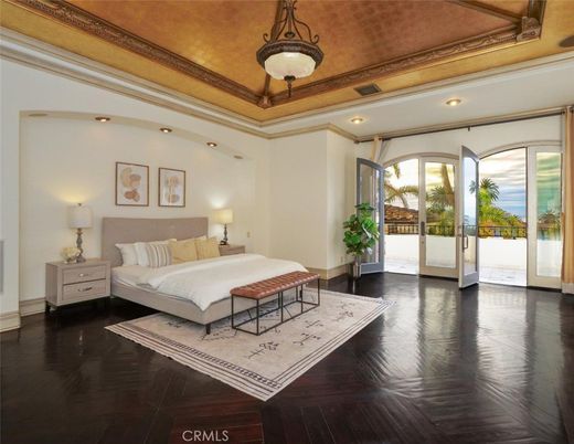 Bedroom, Interior, Recessed Lighting, Water, Wood Texture Flooring
