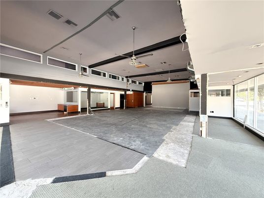 Interior, Pendant Lights, Recessed Lighting, Wood Texture Flooring