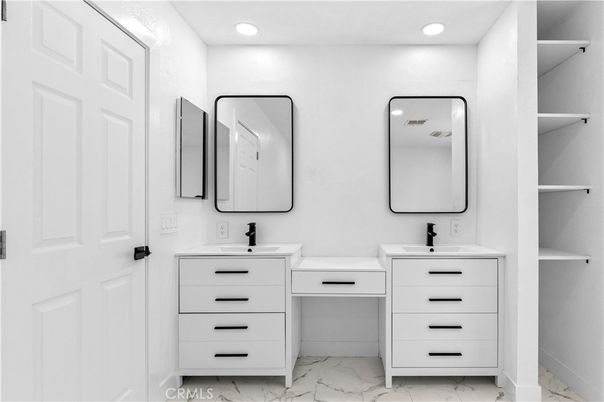 Bathroom, Dual Sink Vanities, Interior, Marble, Recessed Lighting