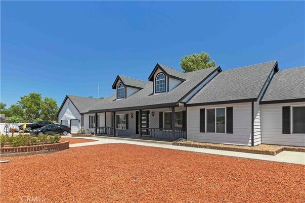 Backyard, Exterior, Facade, Cape Cod