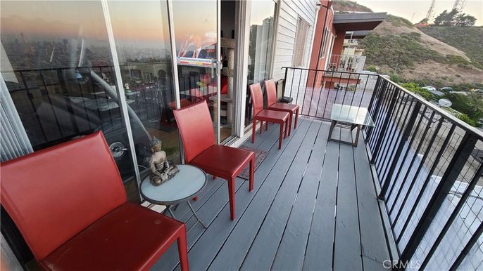 Exterior, Wood Texture Flooring