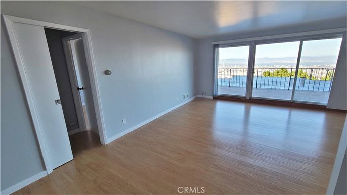 Empty room, Interior, Water, Wood Texture Flooring