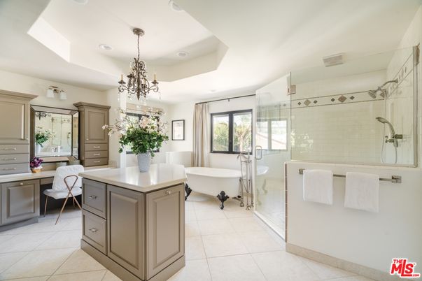 Bathroom, Chandelier, Dual Sink Vanities, Free Standing Baths, Glass Shower, Interior, Recessed Lighting