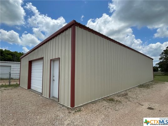 Detached Garage, Exterior