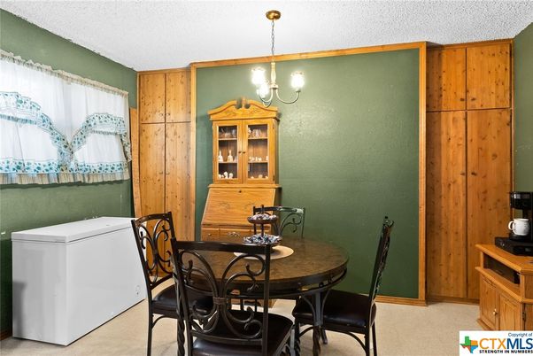 Chandelier, Dining room, Interior