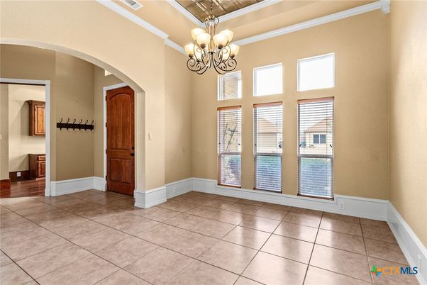 Chandelier, Empty room, Interior