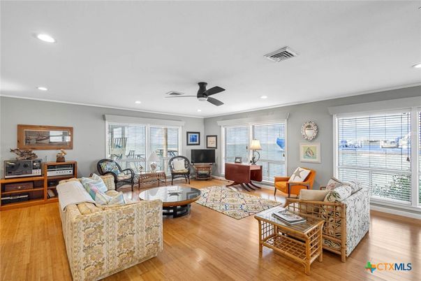 Interior, Living room, Recessed Lighting, Wood Texture Flooring