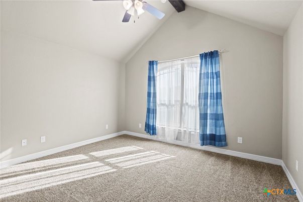 Empty room, Interior, Wooden Beams