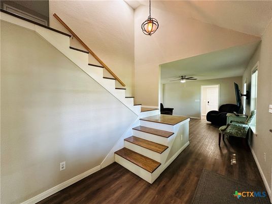 Interior, Pendant Lights, Wood Texture Flooring