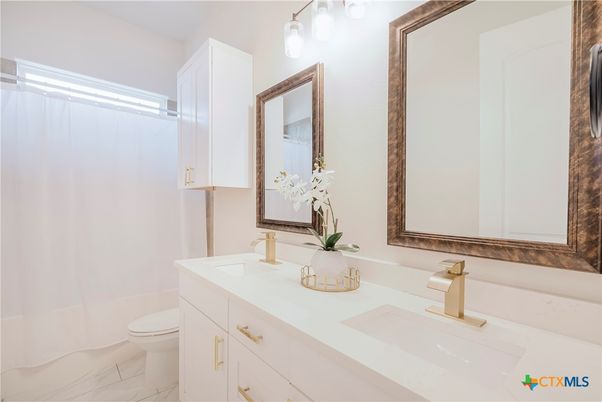 Bathroom, Dual Sink Vanities, Interior, Marble