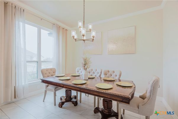 Chandelier, Dining room, Interior