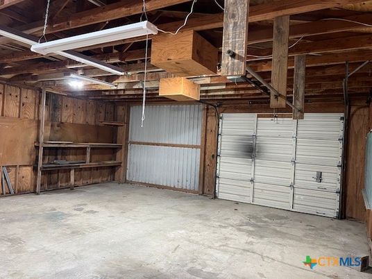 Garage, Interior, Wooden Beams, Wooden Walls
