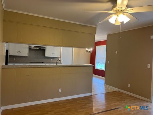 Chandelier, Interior, Kitchen, Wood Texture Flooring