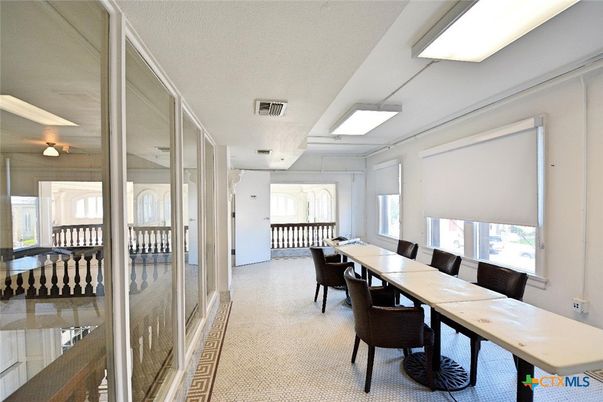 Dining room, Interior