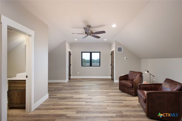 Interior, Recessed Lighting, Wood Texture Flooring