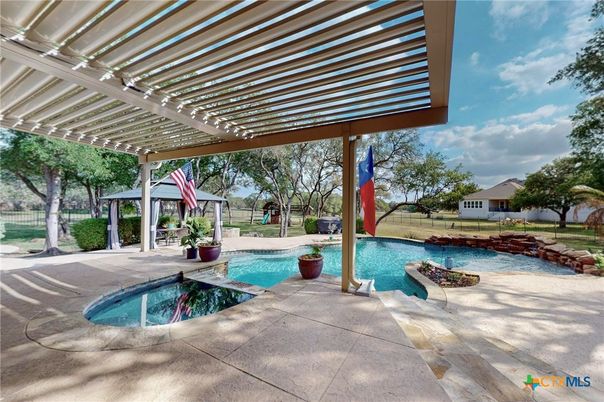 Exterior, Playground, Pool