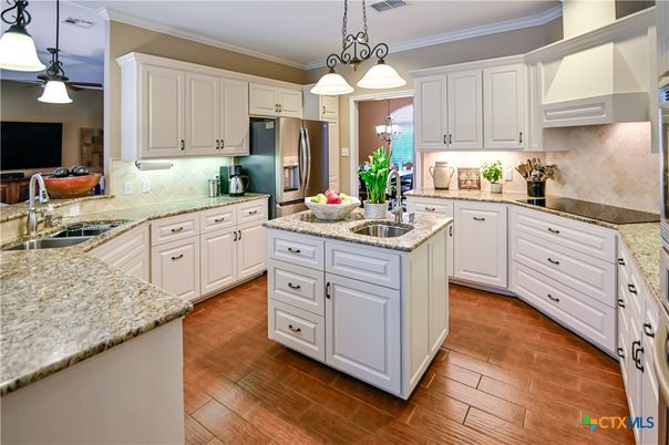 Interior, Kitchen, Pendant Lights, Wood Texture Flooring