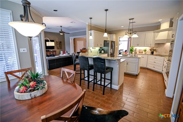 Dining room, Interior, Kitchen, Living room, Pendant Lights, Recessed Lighting, Wood Texture Flooring