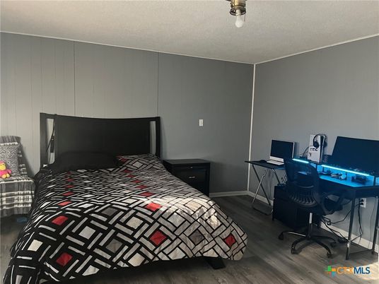 Bedroom, Home Office, Interior, Wood Texture Flooring