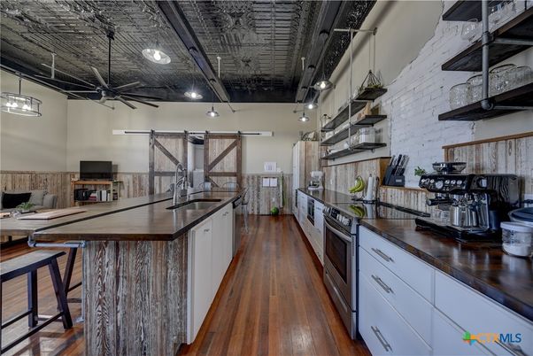 Interior, Kitchen, Pendant Lights, Wood Texture Flooring