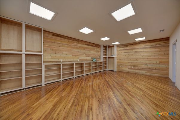 Empty room, Interior, Recessed Lighting, Wood Texture Flooring, Wooden Walls