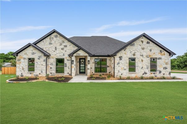 Backyard, Exterior, Facade, Farmhouse