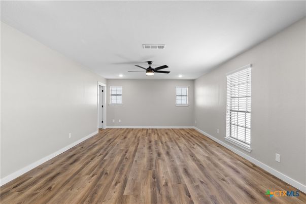 Empty room, Interior, Recessed Lighting, Wood Texture Flooring