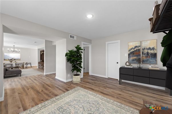 Chandelier, Dining room, Interior, Recessed Lighting, Wood Texture Flooring