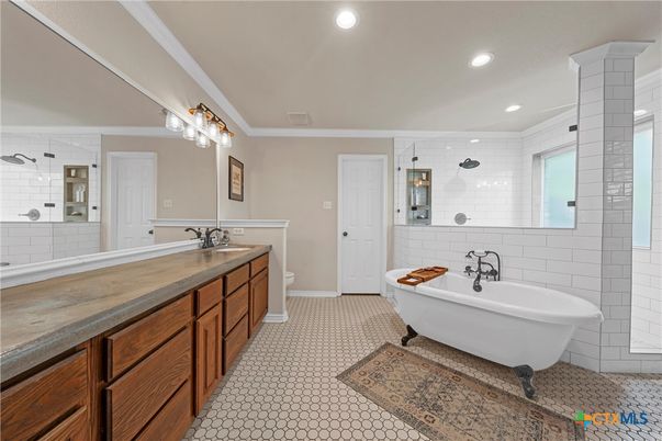 Bathroom, Dual Sink Vanities, Free Standing Baths, Interior, Recessed Lighting