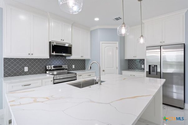 Interior, Kitchen, Pendant Lights, Recessed Lighting, Stainless Steel Appliances