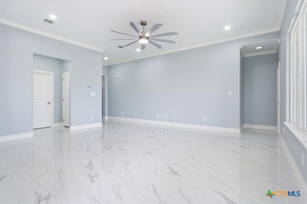 Empty room, Interior, Marble, Recessed Lighting