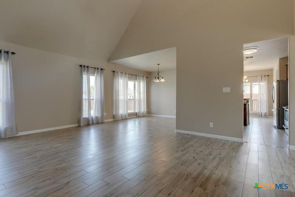 Chandelier, Empty room, Interior, Pendant Lights, Wood Texture Flooring