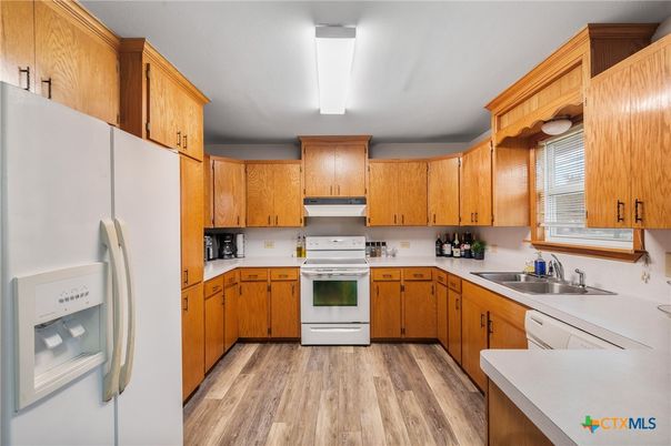 Interior, Kitchen, Wood Texture Flooring