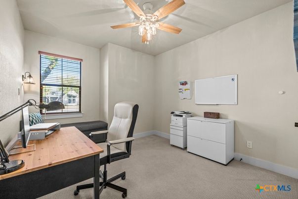 Home Office, Interior