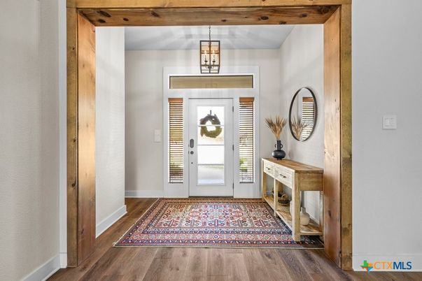 Interior, Pendant Lights, Wood Texture Flooring