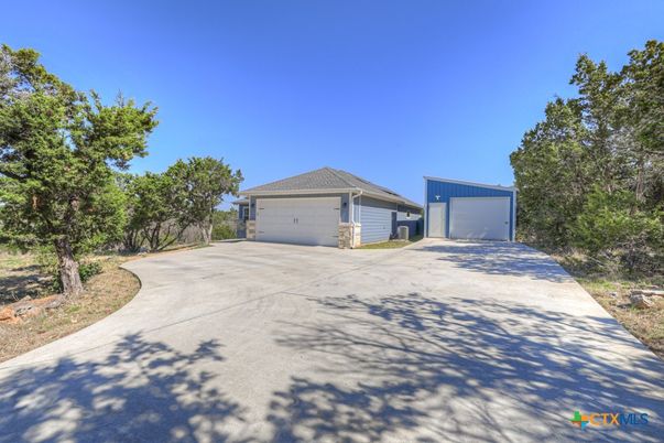 Detached Garage, Exterior